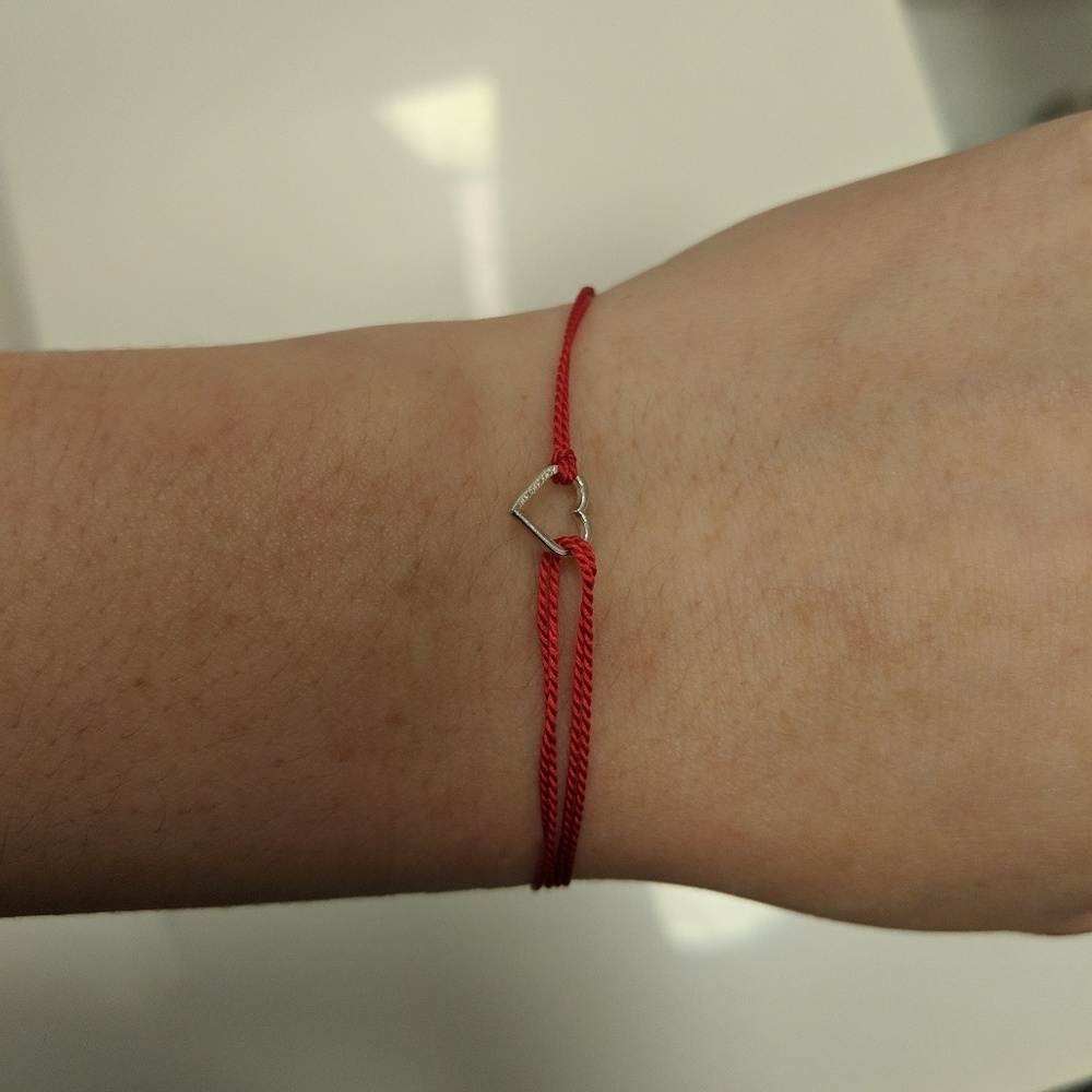 ALEX AND ANI Kindred Cord Heart (red)